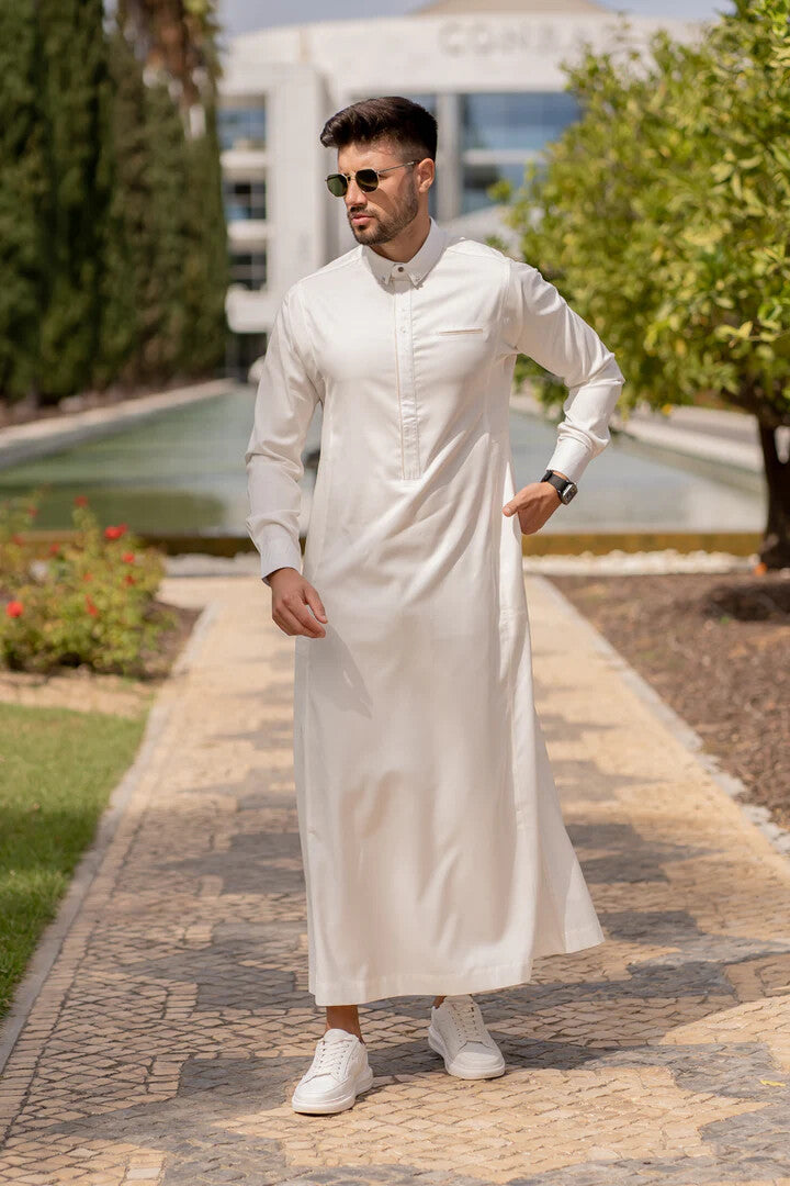 A. Mens Thobe